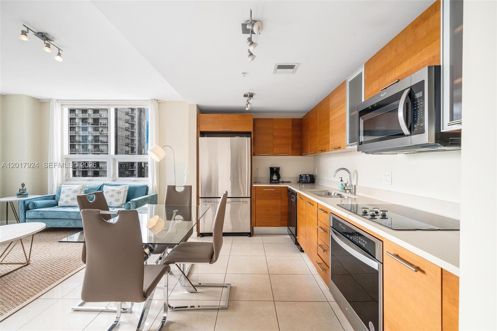 3250 NE 1st Ave # 916, Miami FL 33137 — 7