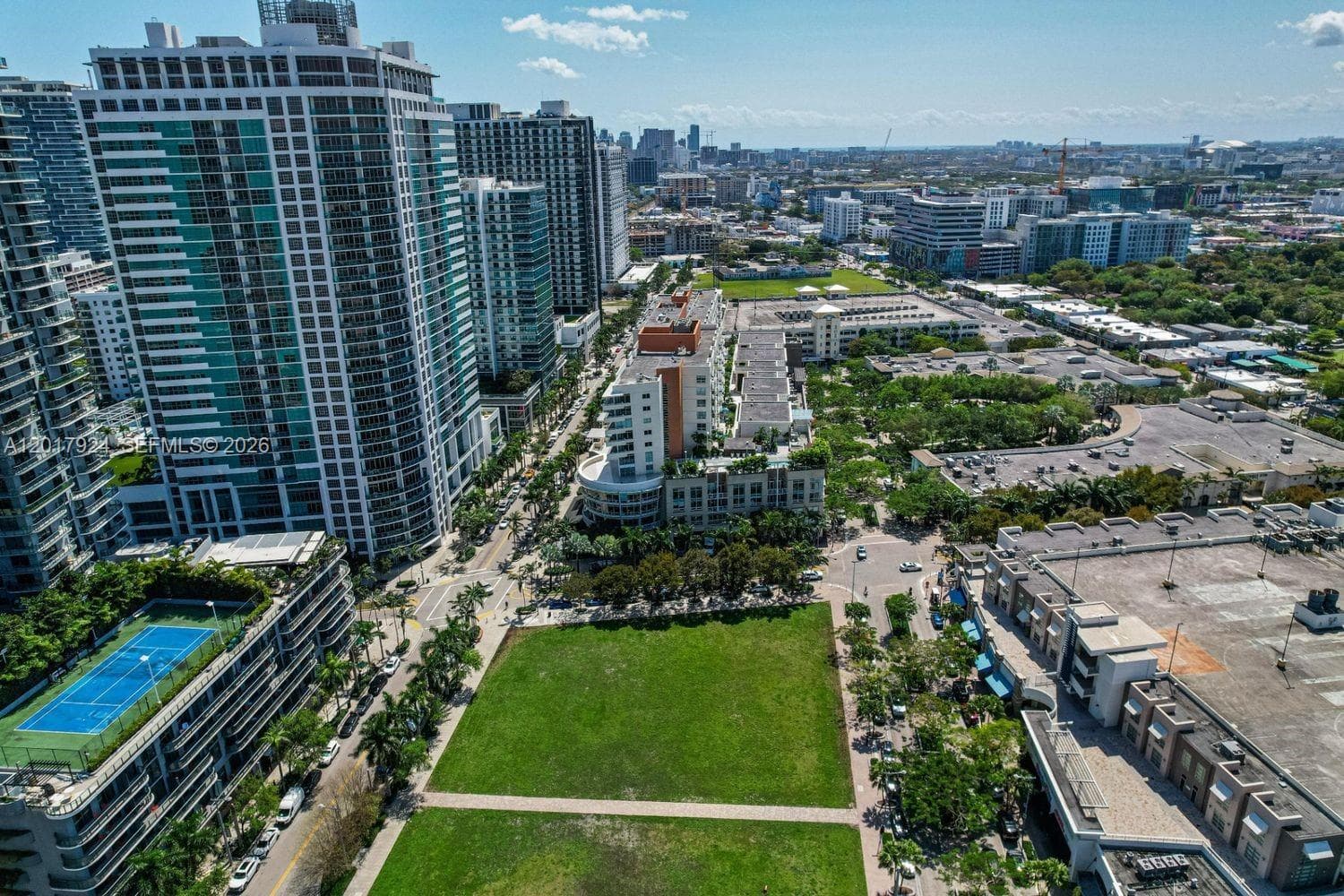 3250 NE 1st Ave # 916, Miami FL 33137 — 36