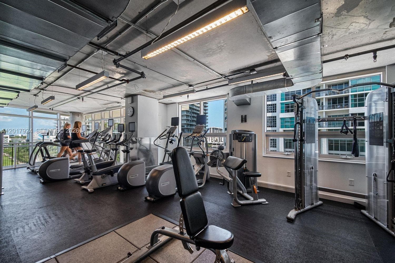 3250 NE 1st Ave # 916, Miami FL 33137 — 28