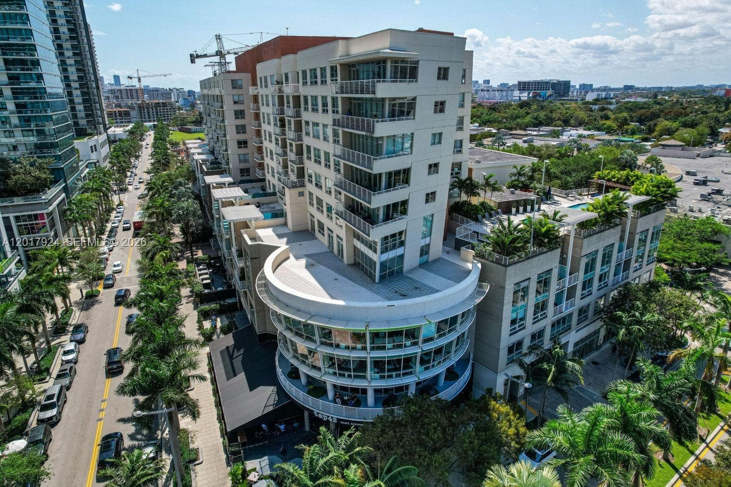 3250 NE 1st Ave # 916, Miami FL 33137 — 34