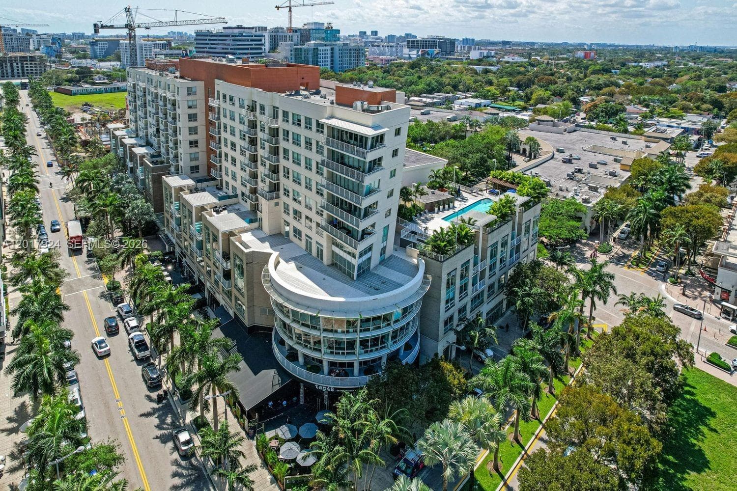 3250 NE 1st Ave # 916, Miami FL 33137 — 35
