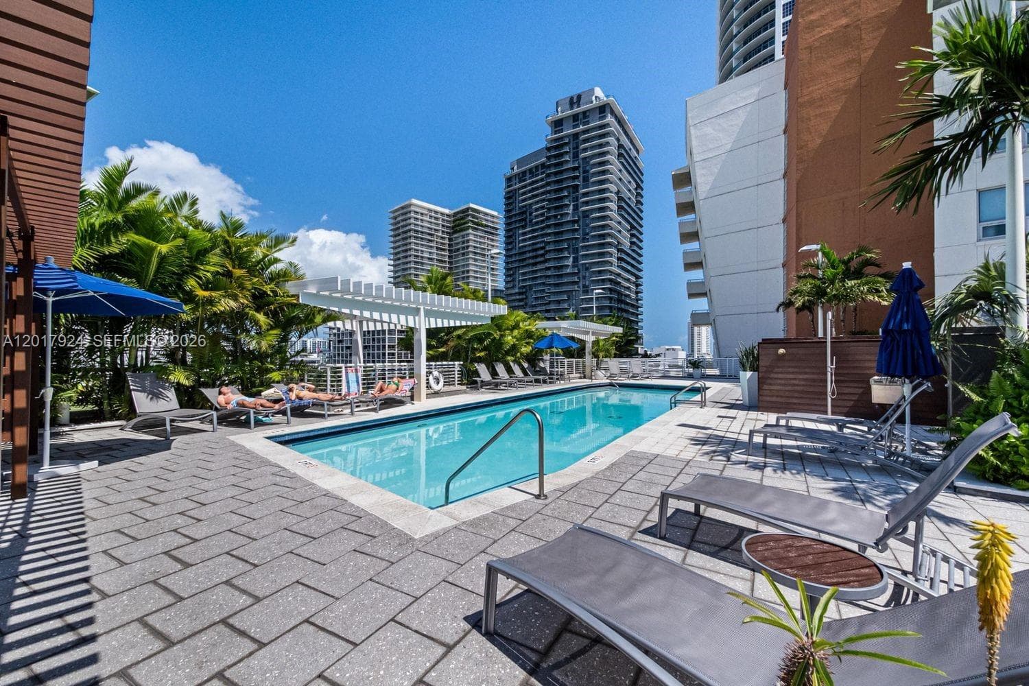 3250 NE 1st Ave # 916, Miami FL 33137 — 31