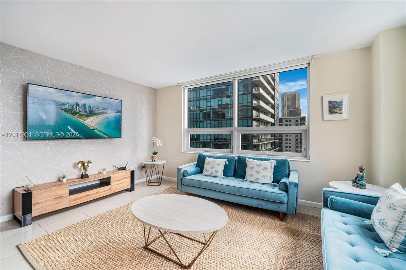 3250 NE 1st Ave # 916, Miami FL 33137 — 8