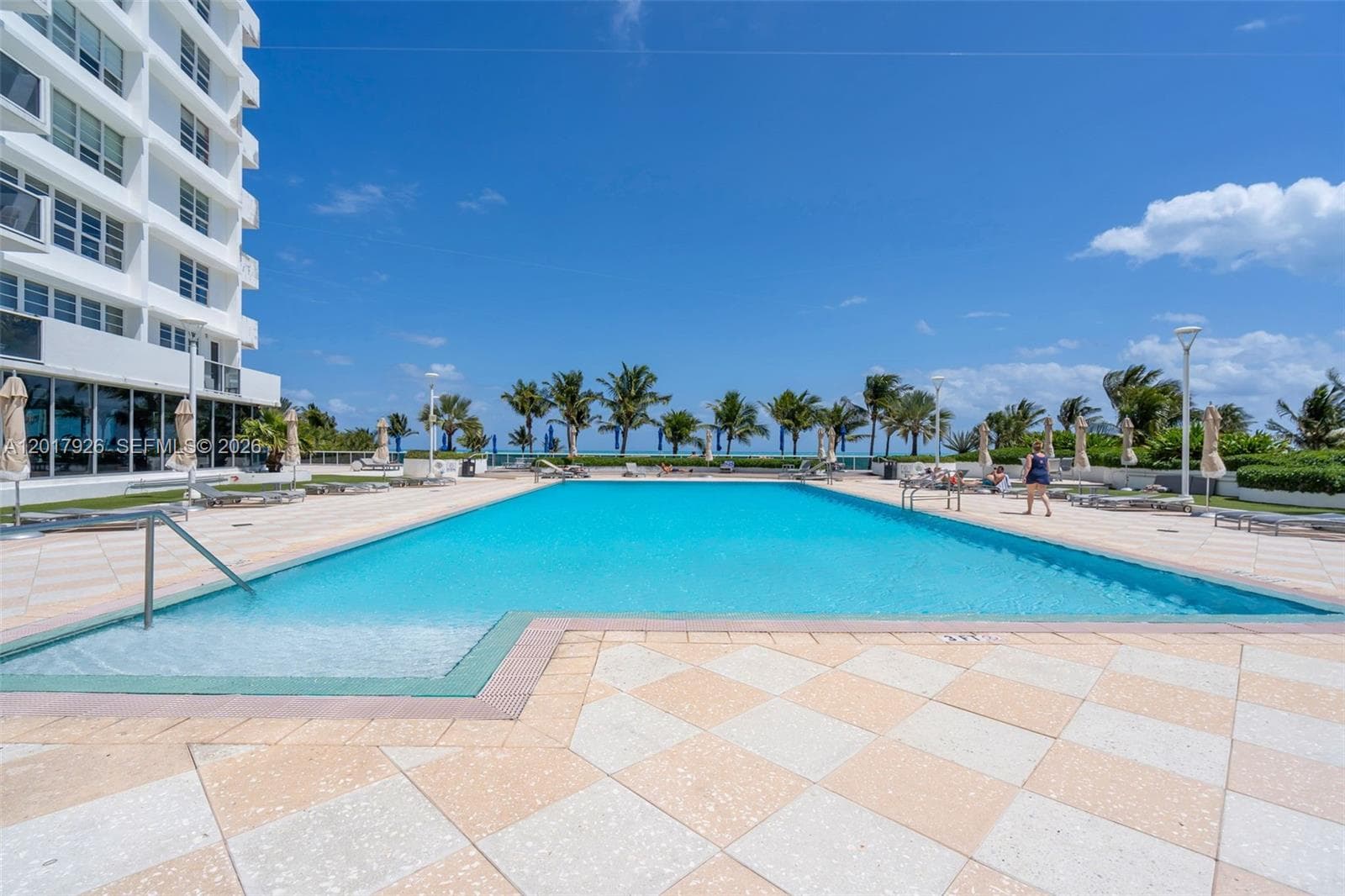 100 Lincoln Rd # 539, Miami Beach FL 33139 — 23