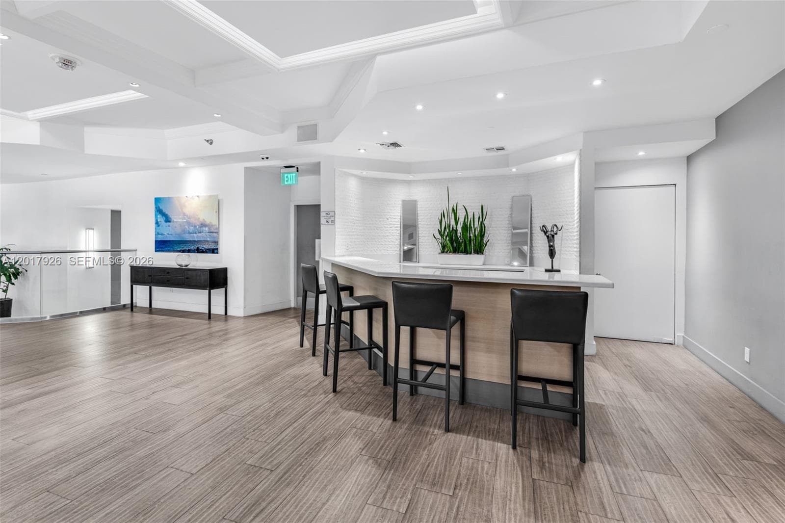 100 Lincoln Rd # 539, Miami Beach FL 33139 — 27