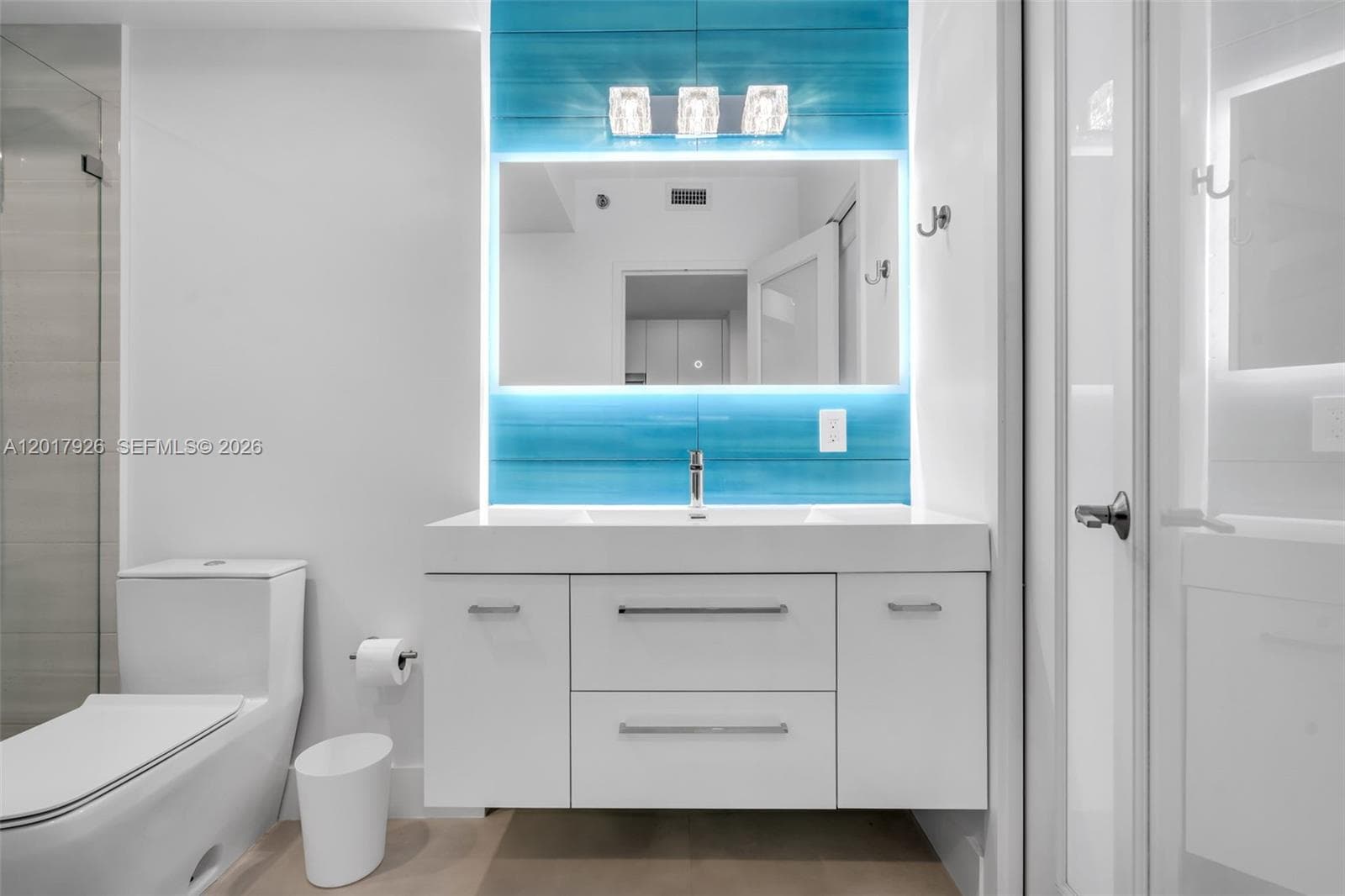 100 Lincoln Rd # 539, Miami Beach FL 33139 — 13