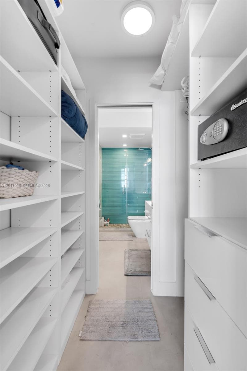 100 Lincoln Rd # 539, Miami Beach FL 33139 — 15