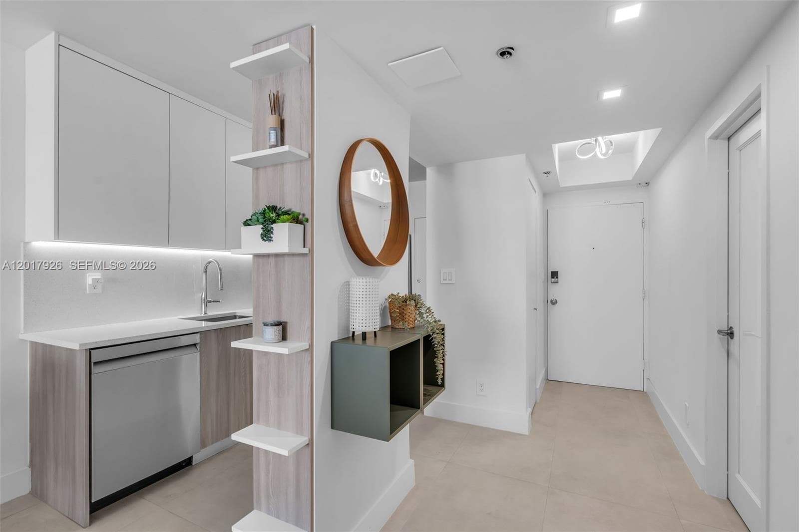 100 Lincoln Rd # 539, Miami Beach FL 33139 — 4