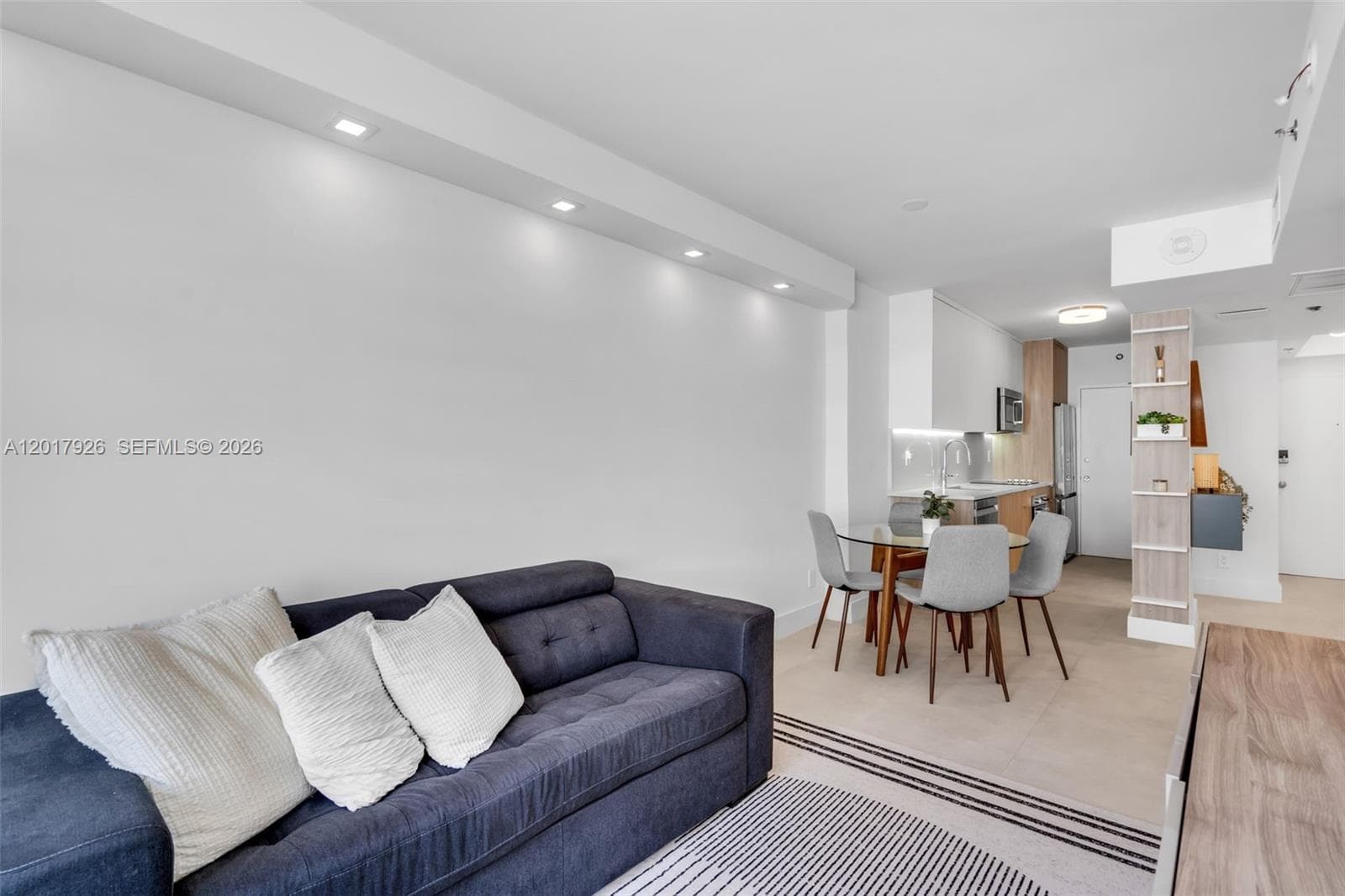 100 Lincoln Rd # 539, Miami Beach FL 33139 — 8