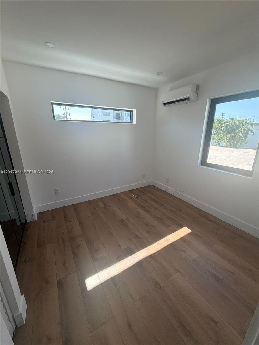 7801 Byron Ave # 3, Miami Beach FL 33141 — 5