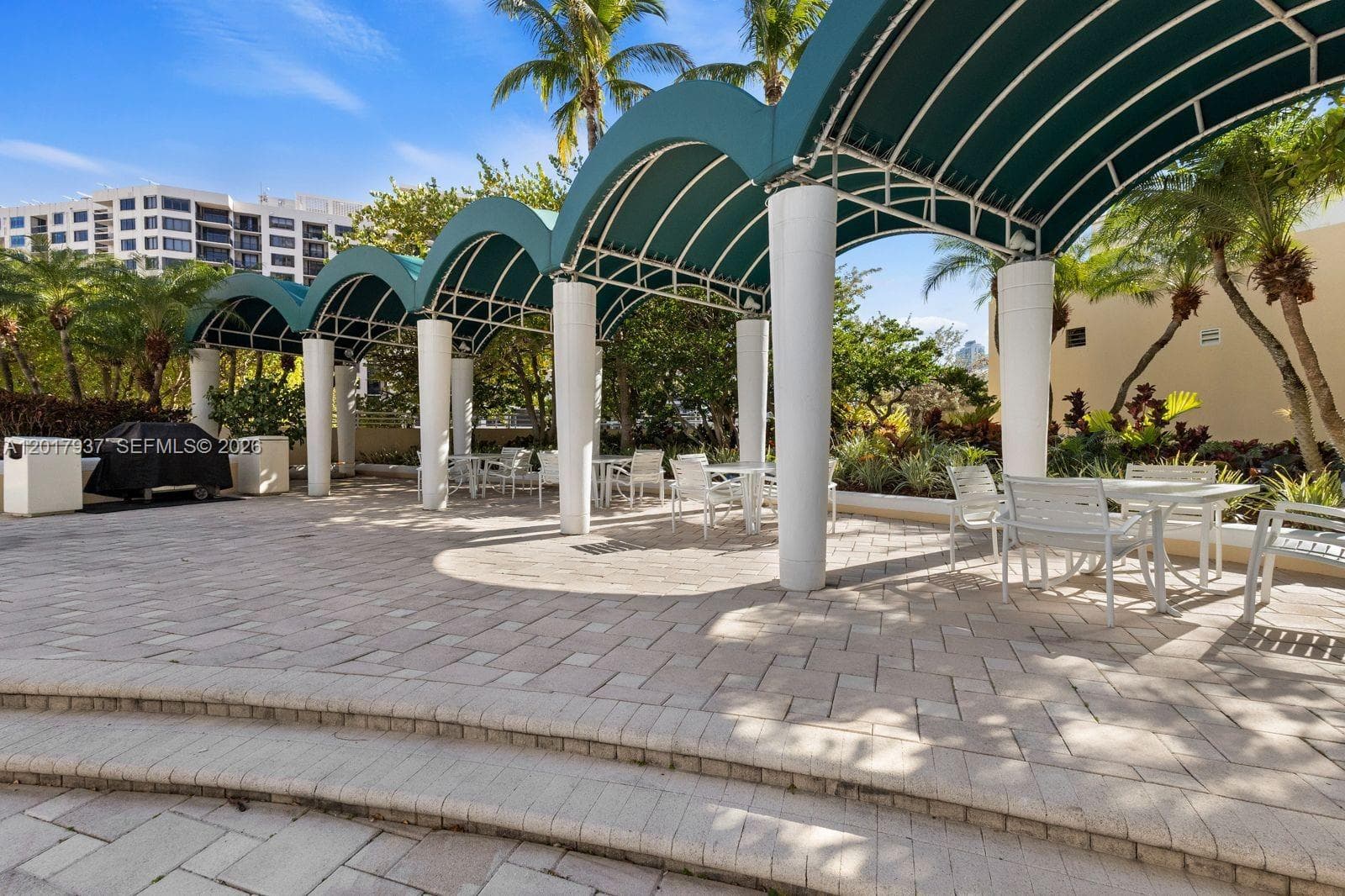 888 Brickell Key Dr # 1207, Miami FL 33131 — 30