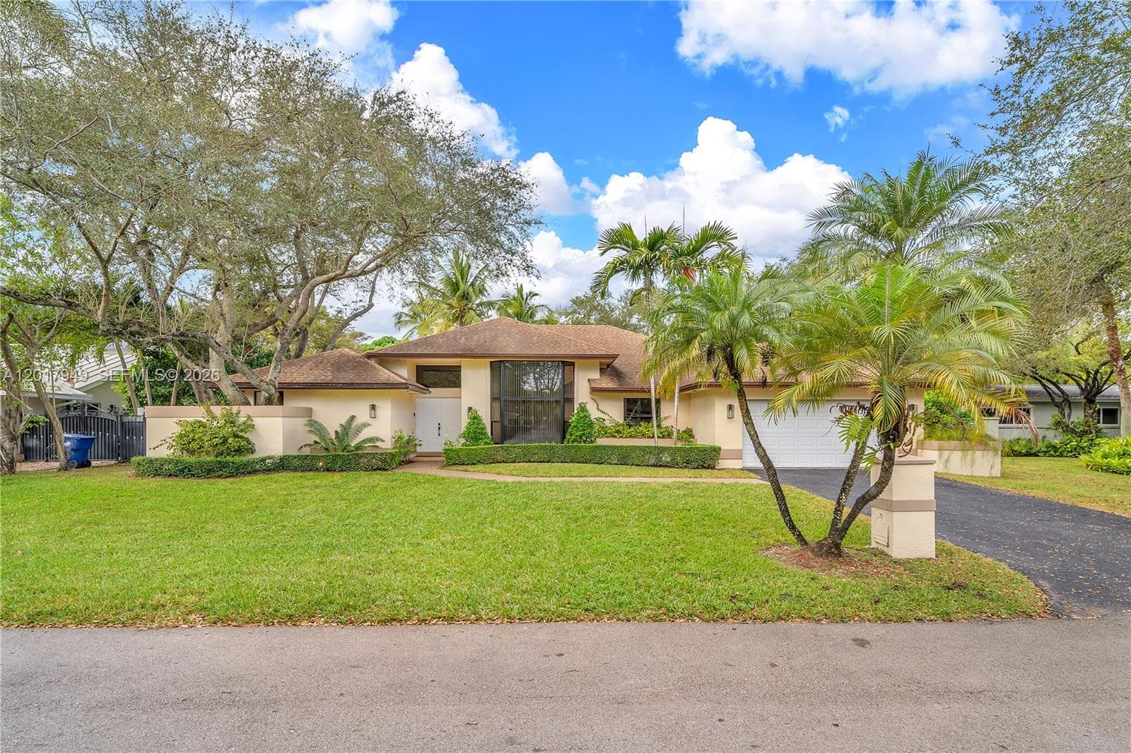 10330 SW 58th Ct, Pinecrest FL 33156 — 1