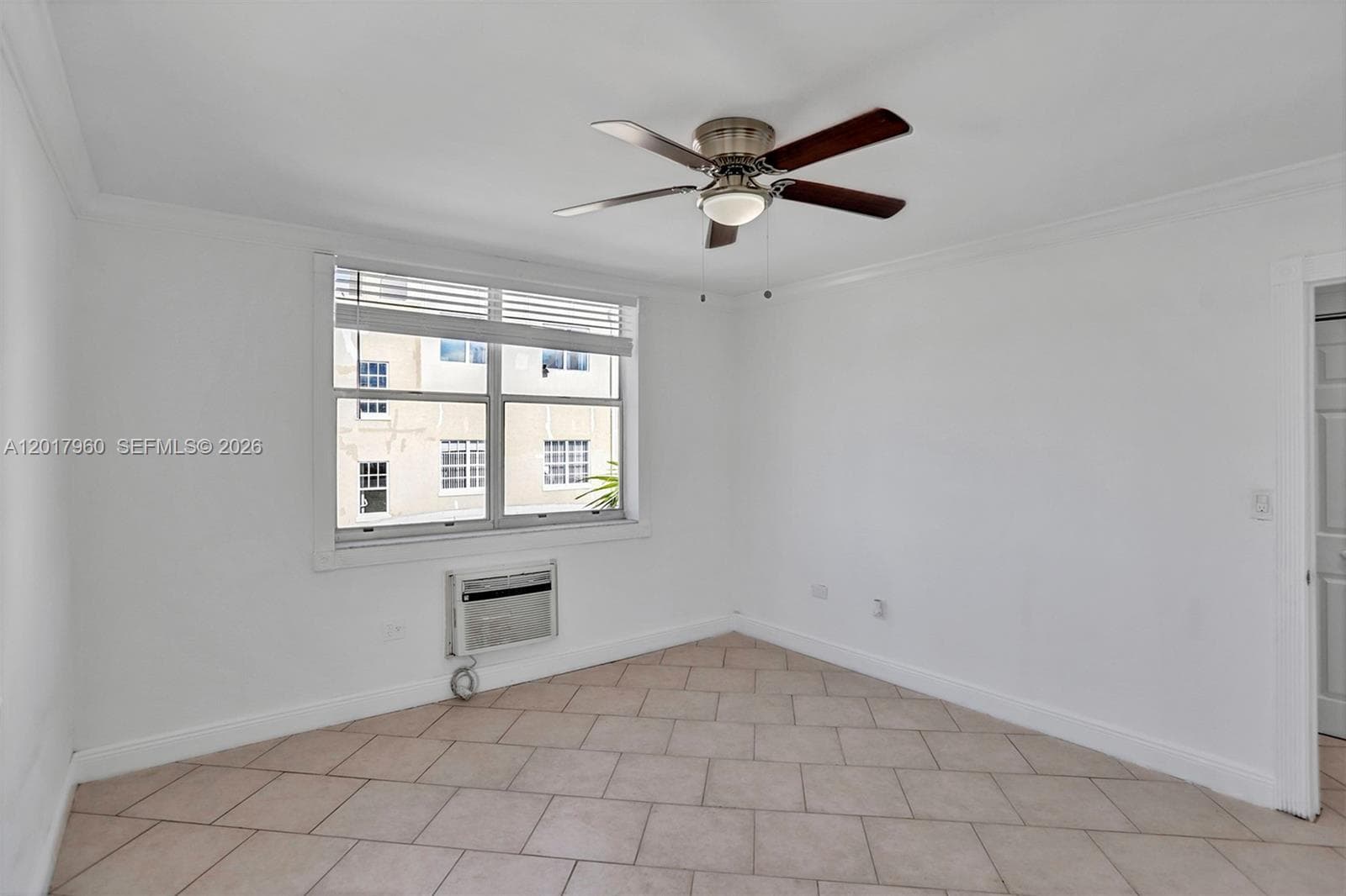 713 Collins Ave # 42, Miami Beach FL 33139 — 23