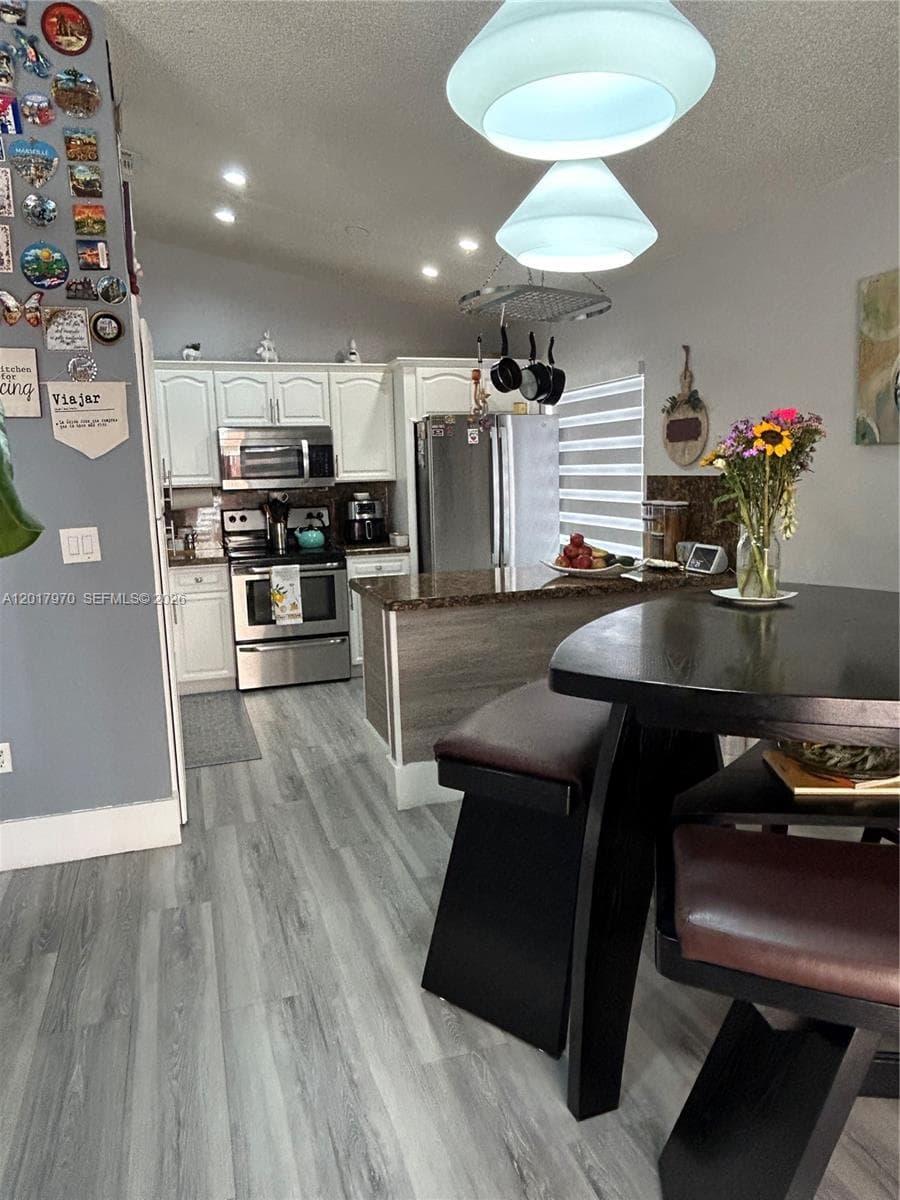 15823 SW 82nd St, Miami FL 33193 — 10