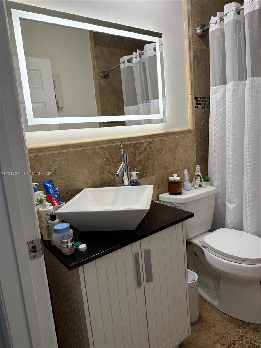 15823 SW 82nd St, Miami FL 33193 — 14