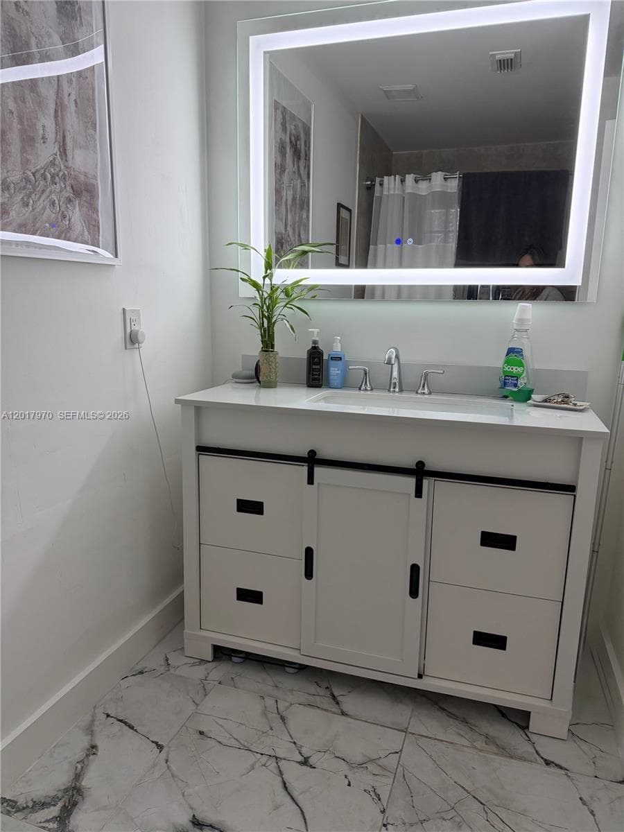 15823 SW 82nd St, Miami FL 33193 — 15