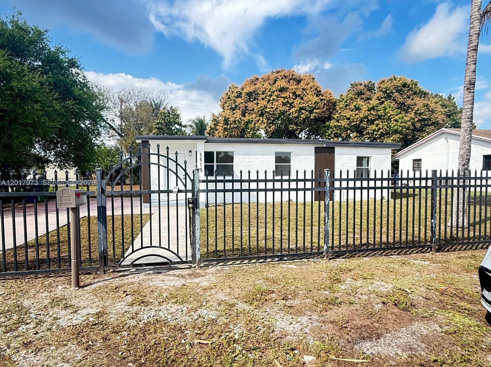 3515 NW 213th St, Miami Gardens FL 33056 — 2