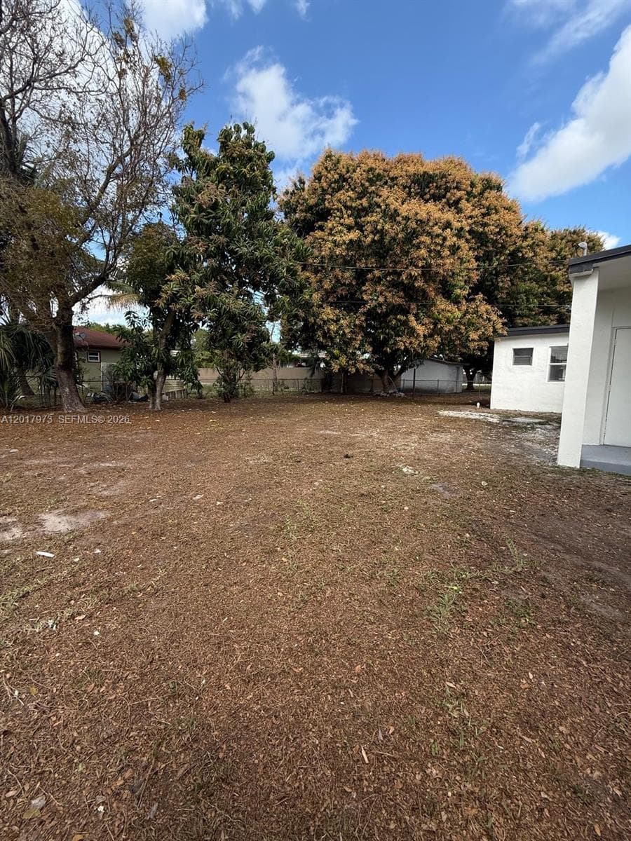 3515 NW 213th St, Miami Gardens FL 33056 — 7