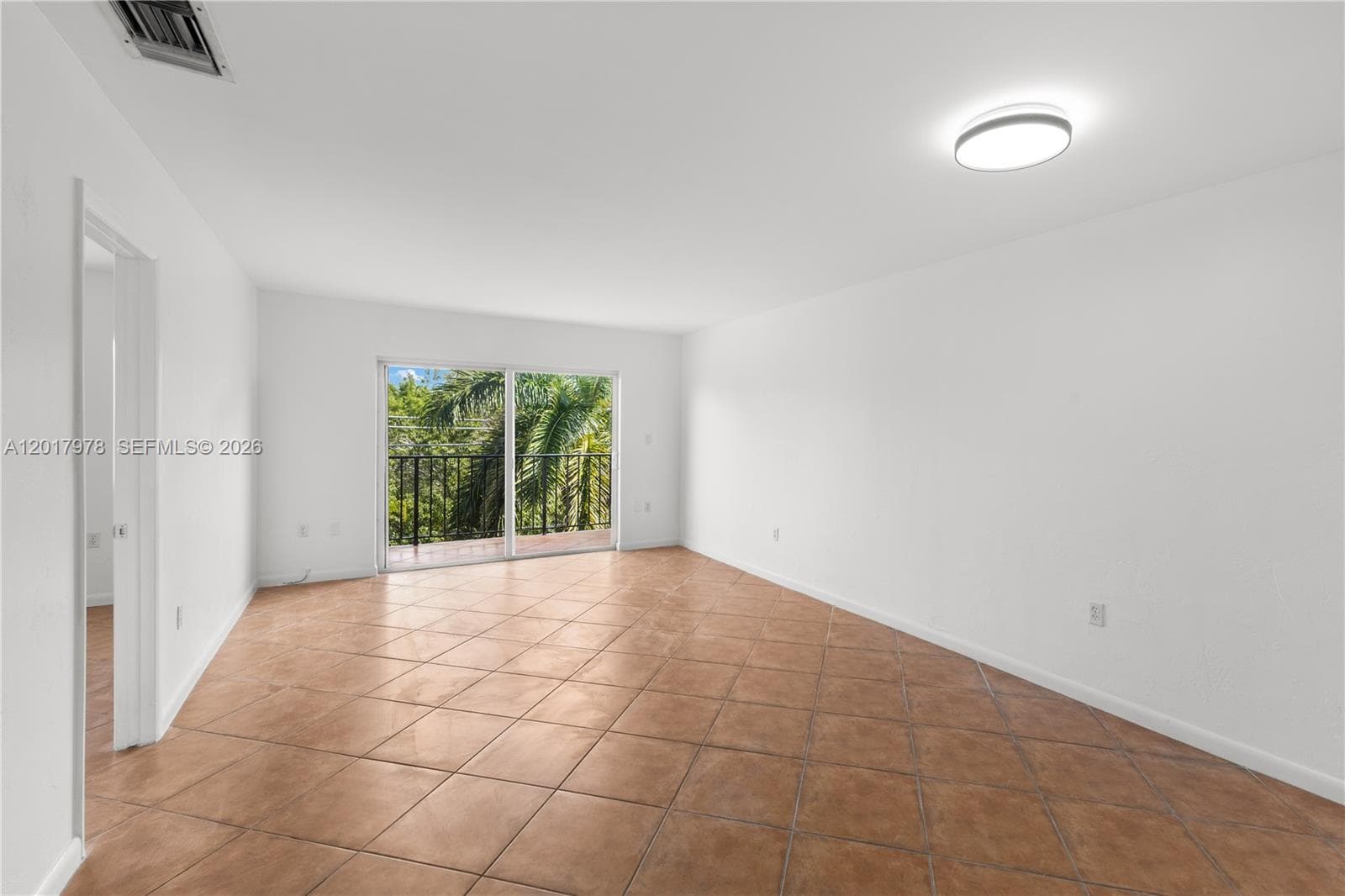 2600 NE 135th St # A, North Miami FL 33181 — 5