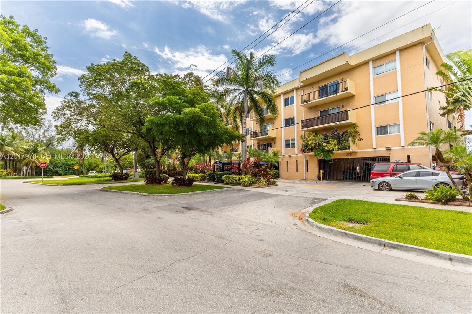 2600 NE 135th St # A, North Miami FL 33181 — 31