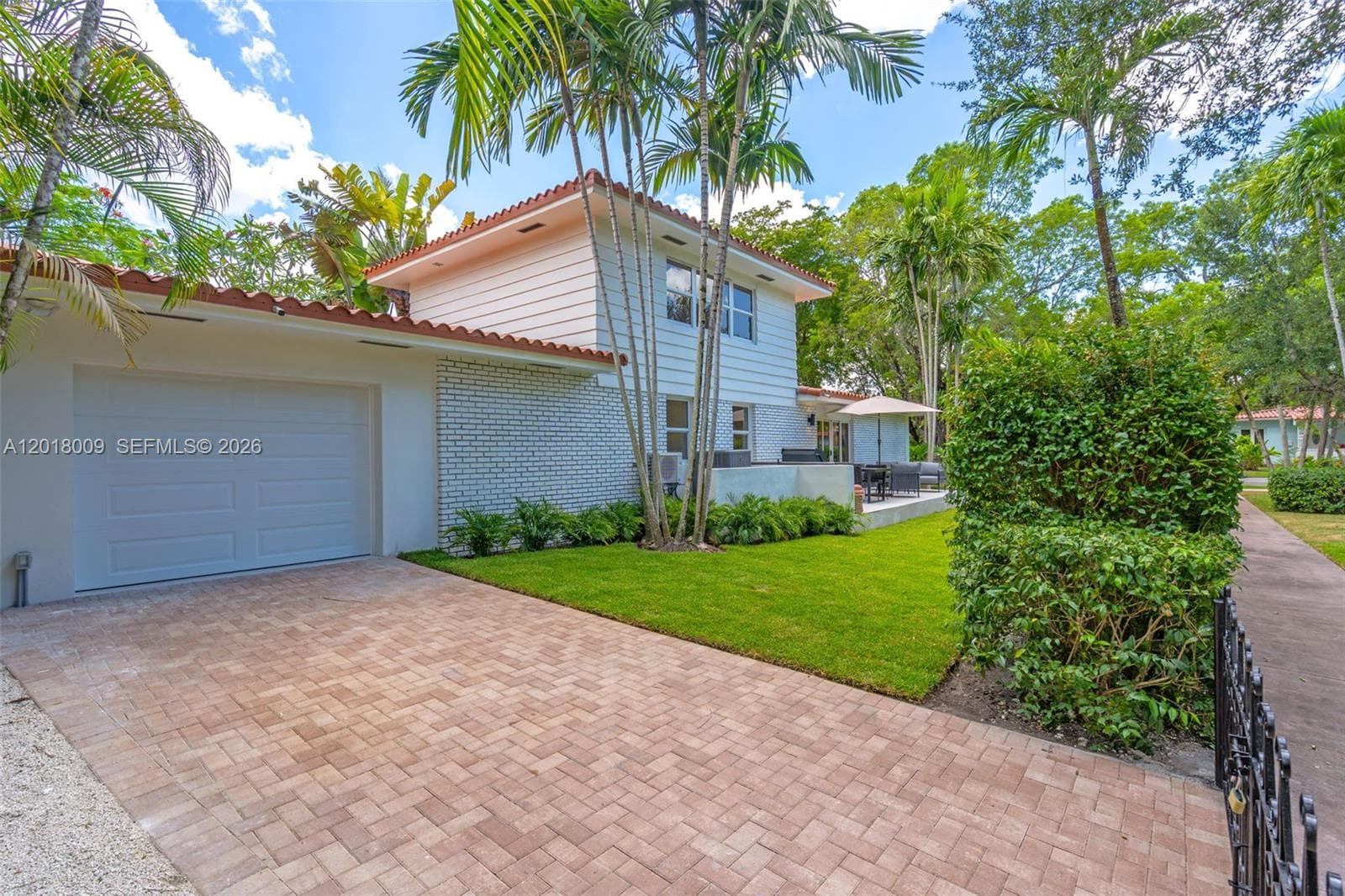 1203 Madrid St, Coral Gables FL 33134 — 12