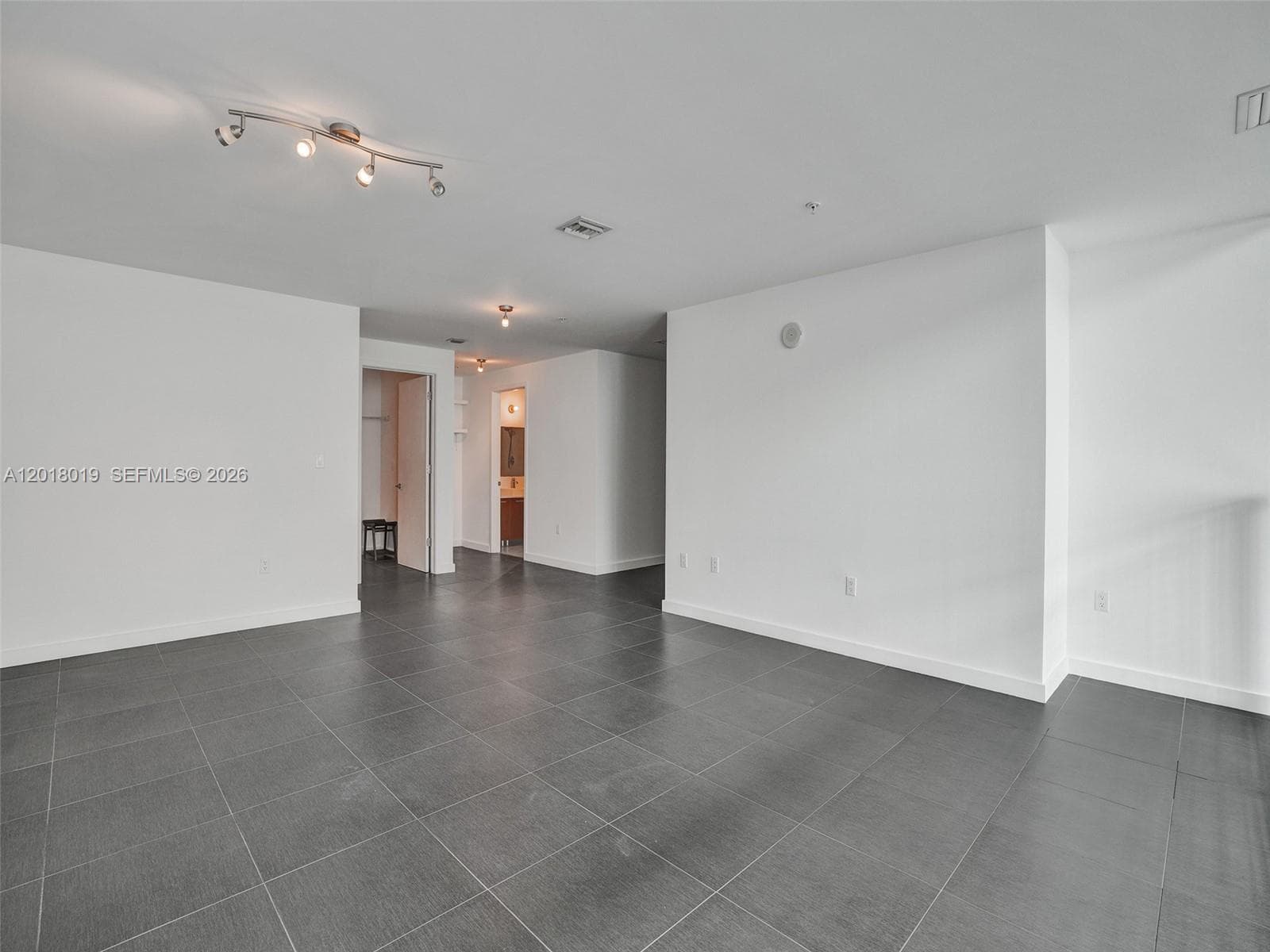 3301 NE 1st Ave # M0503, Miami FL 33137 — 20