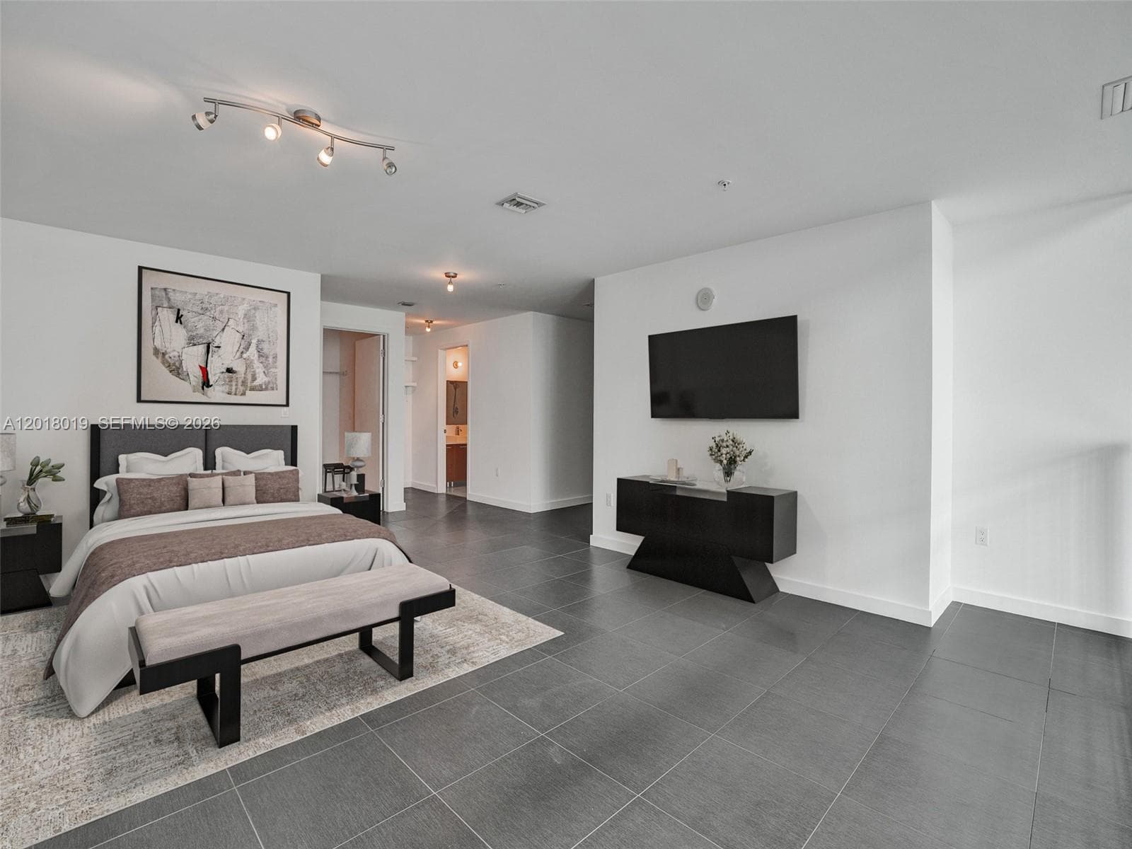 3301 NE 1st Ave # M0503, Miami FL 33137 — 24