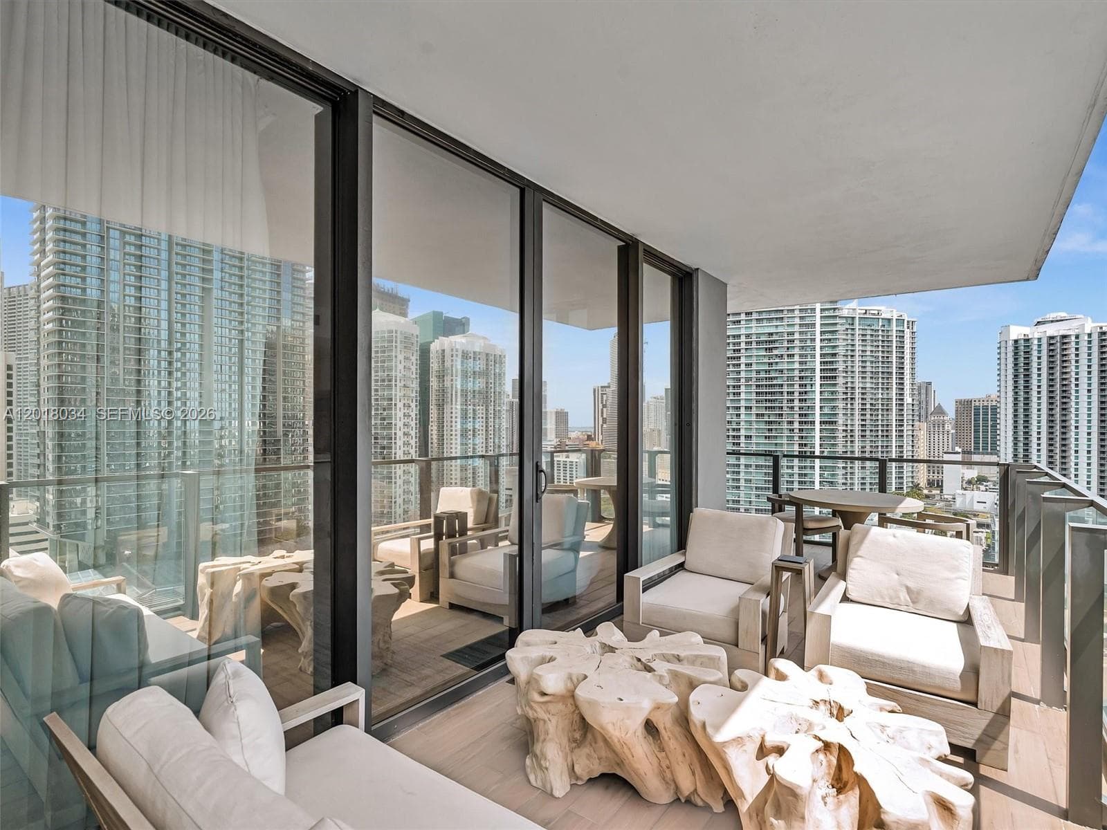 88 SW 7th St # 2011, Miami FL 33130 — 24