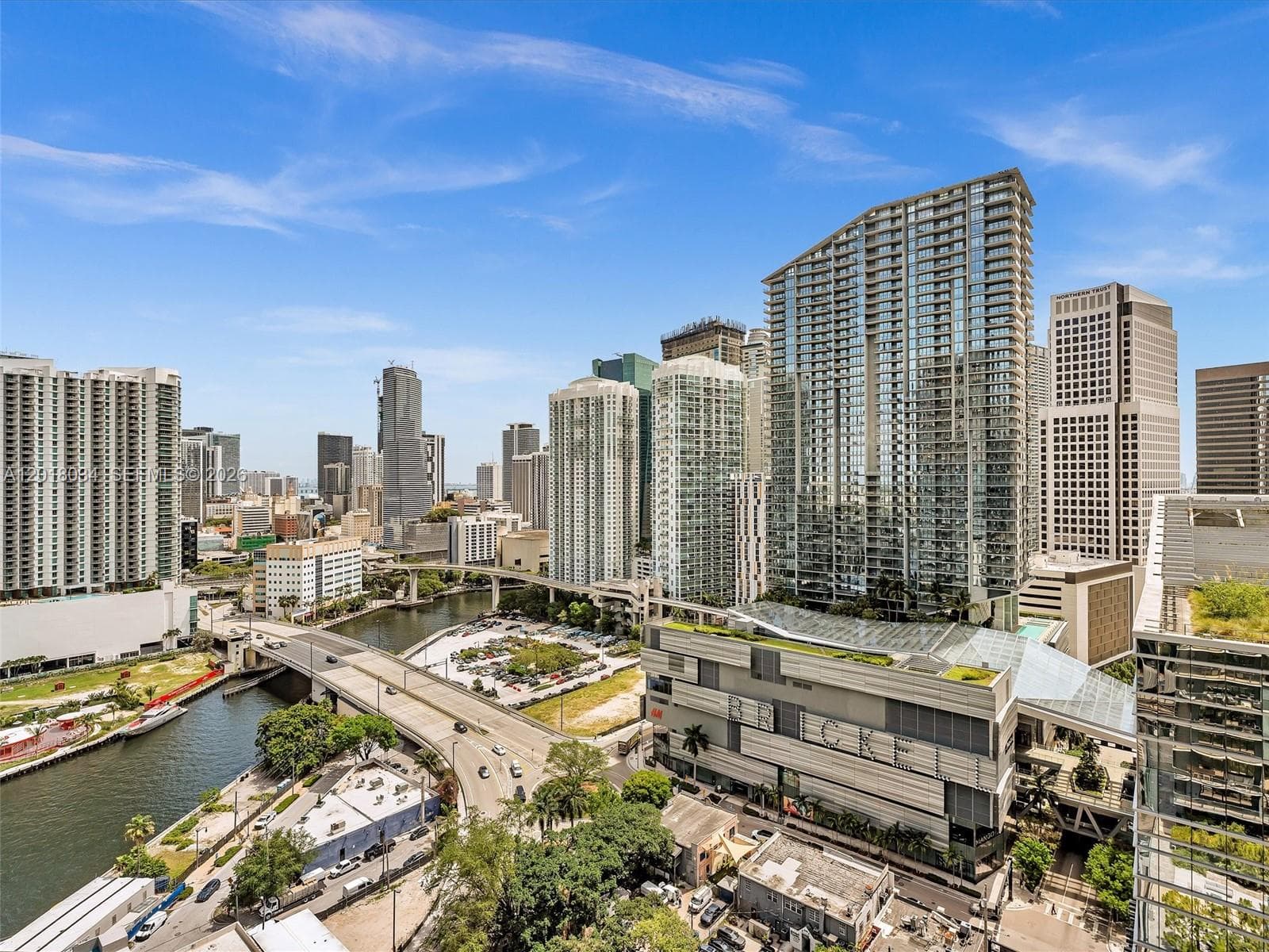 88 SW 7th St # 2011, Miami FL 33130 — 30