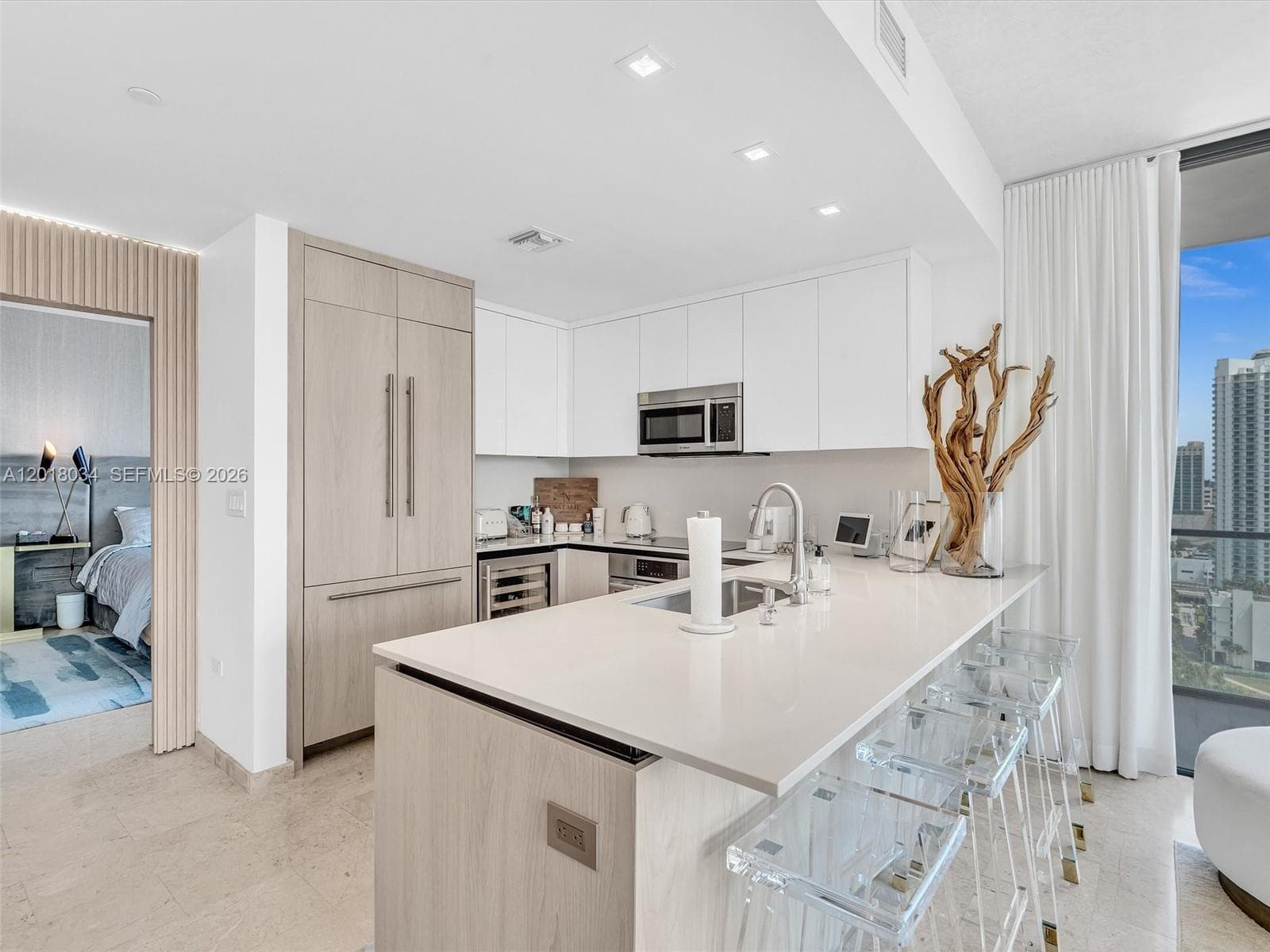 88 SW 7th St # 2011, Miami FL 33130 — 15