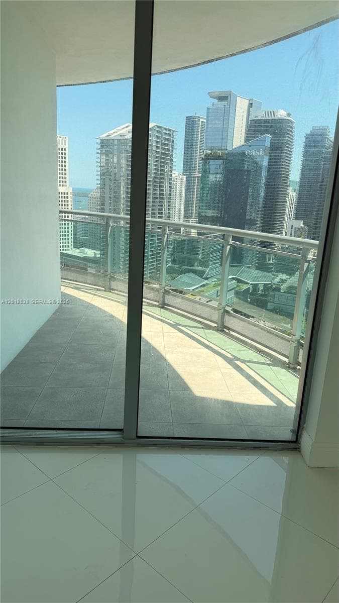 350 S Miami Ave # 3814, Miami FL 33130 — 10