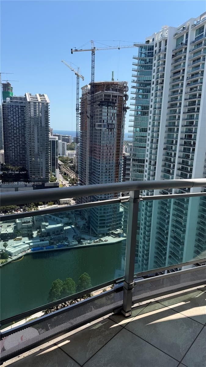 350 S Miami Ave # 3814, Miami FL 33130 — 18