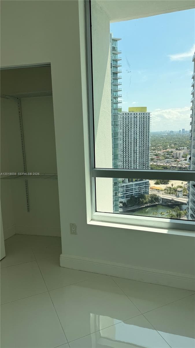 350 S Miami Ave # 3814, Miami FL 33130 — 11