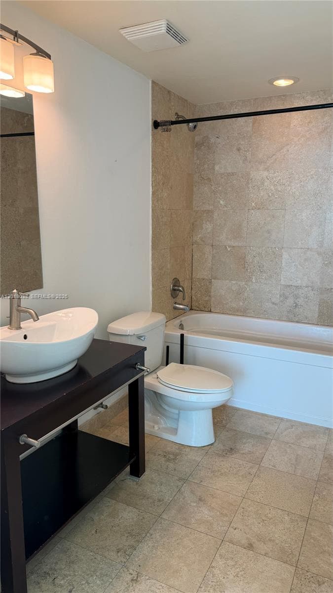 350 S Miami Ave # 3814, Miami FL 33130 — 8