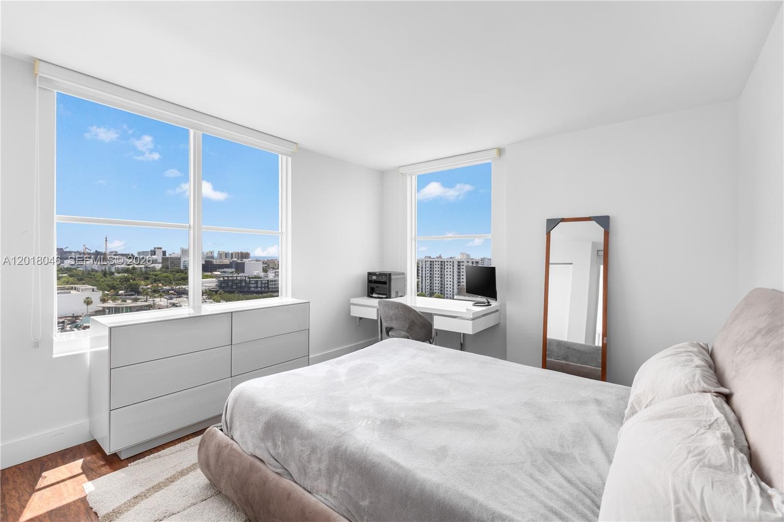 1800 Sunset Harbour Dr # 1601, Miami Beach FL 33139 — 17