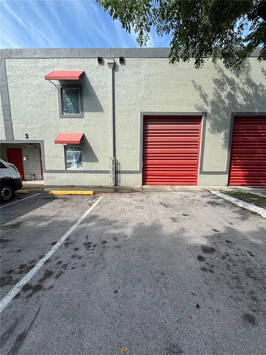 10950 NW 138th St # 3, Hialeah Gardens FL 33018 — 1