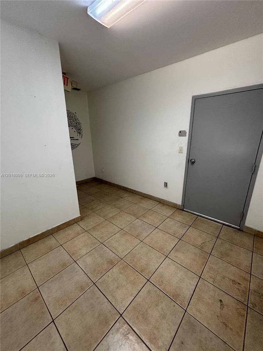 10950 NW 138th St # 3, Hialeah Gardens FL 33018 — 18