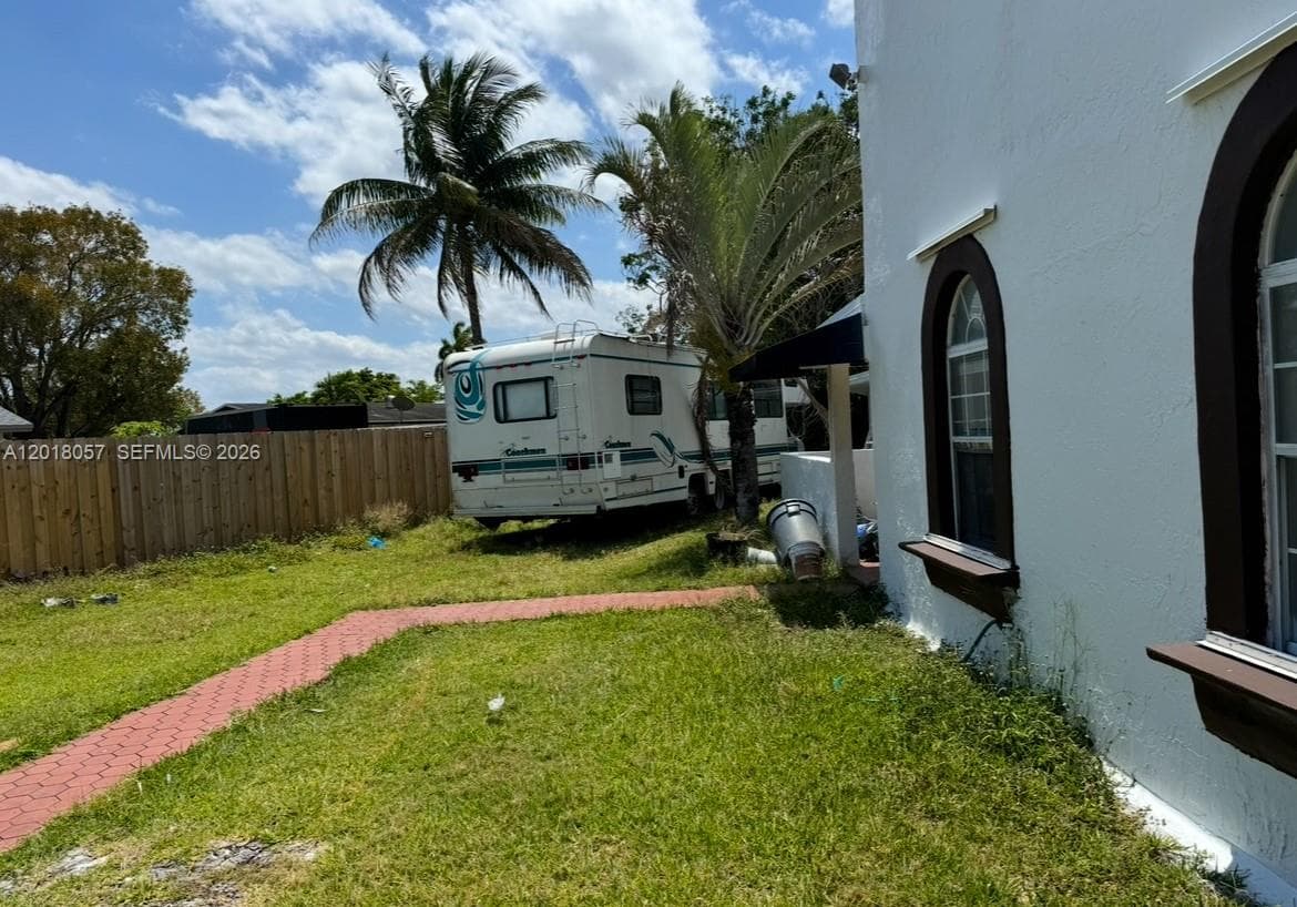 19422 SW 119th Ct, Miami FL 33177 — 9