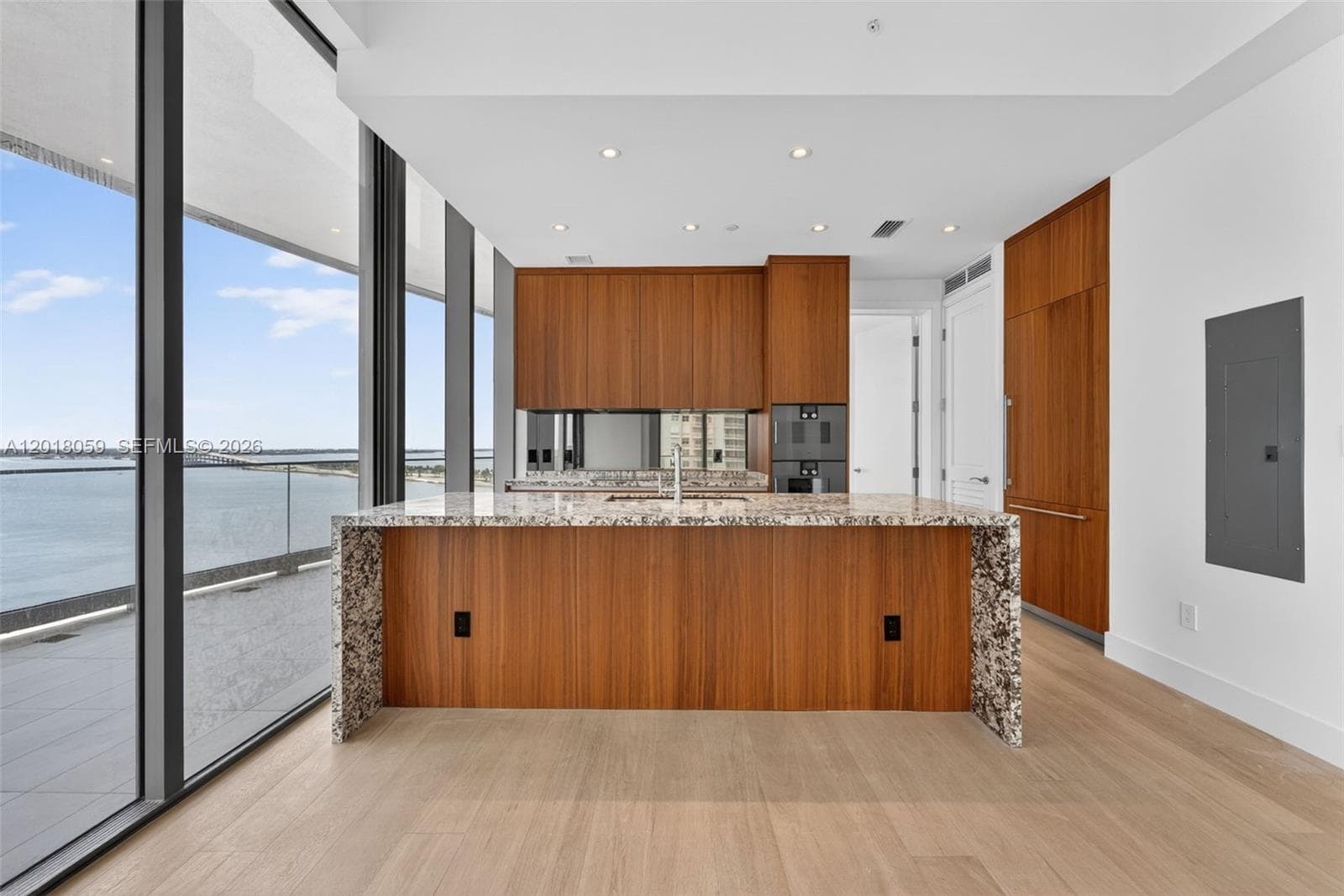 175 SE 25th Rd # 1004, Miami FL 33129 — 14