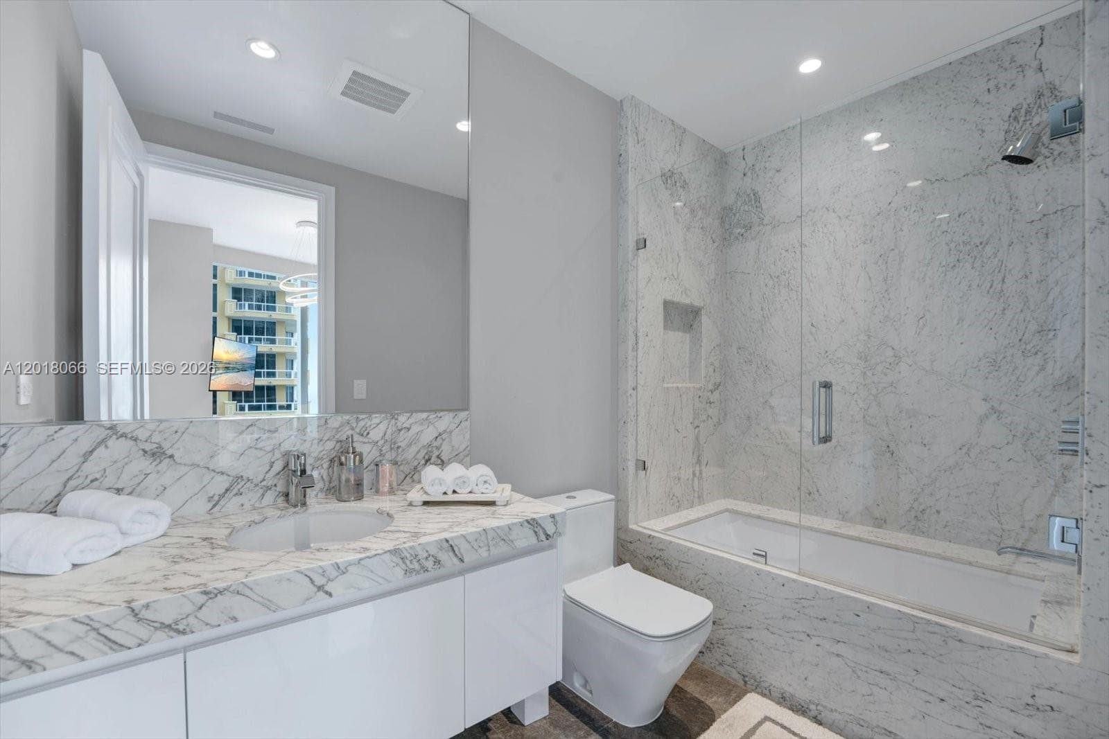 17901 Collins Ave # 2704, Sunny Isles Beach FL 33160 — 31
