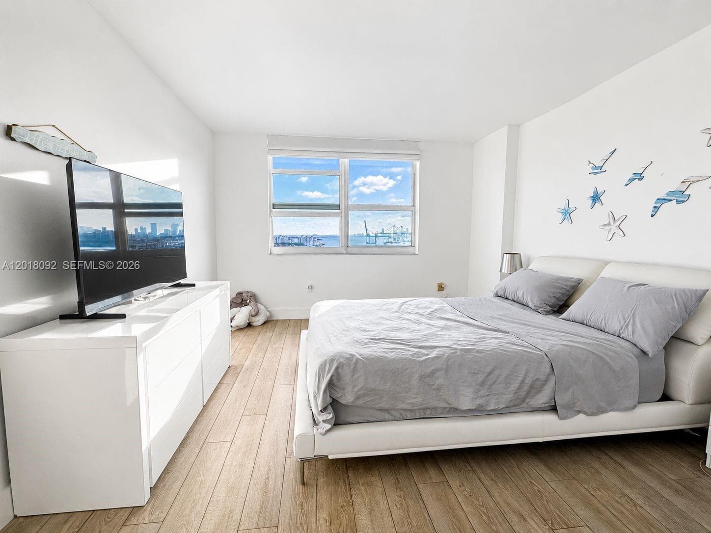 90 Alton Rd # 1804, Miami Beach FL 33139 — 27