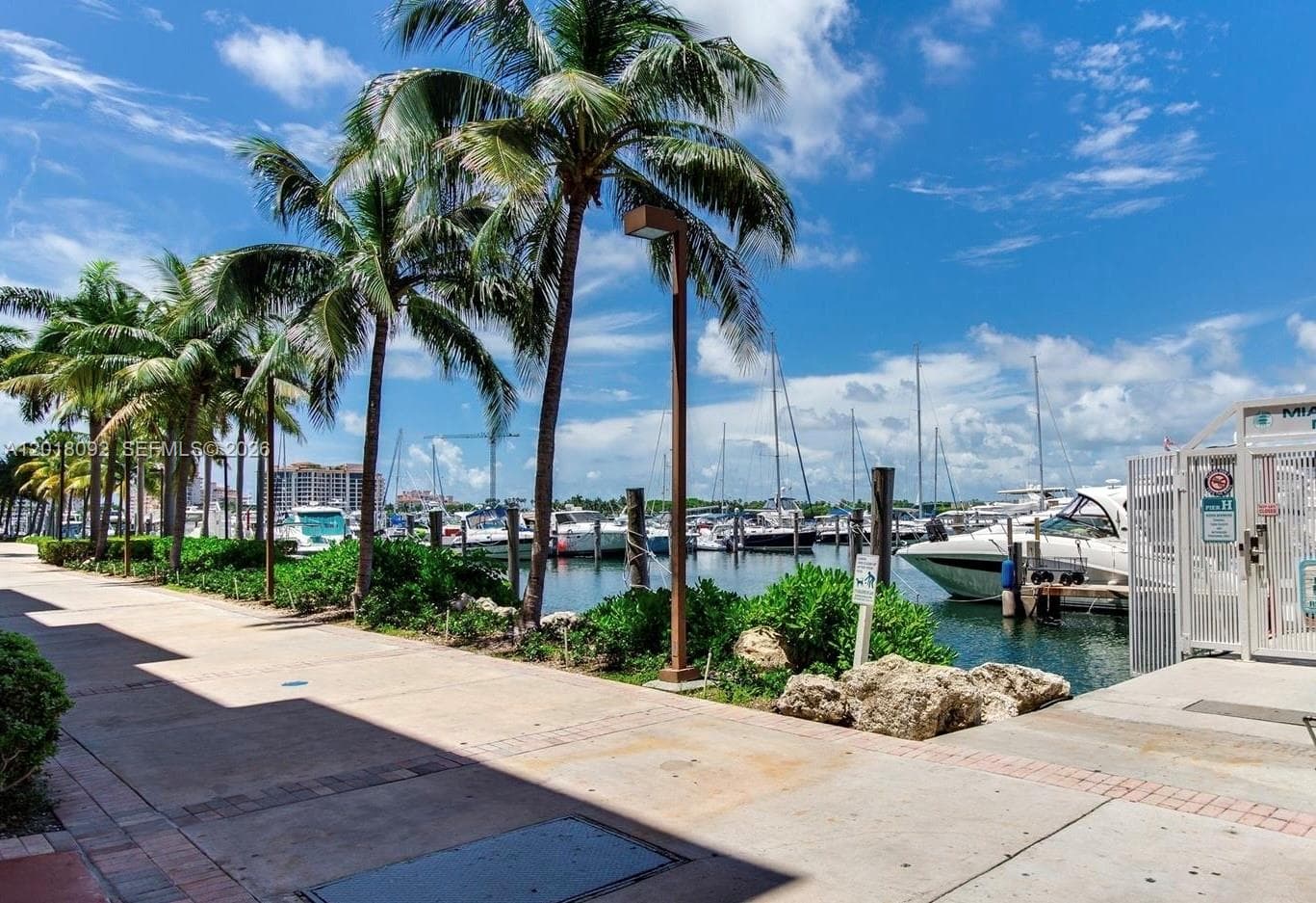 90 Alton Rd # 1804, Miami Beach FL 33139 — 2