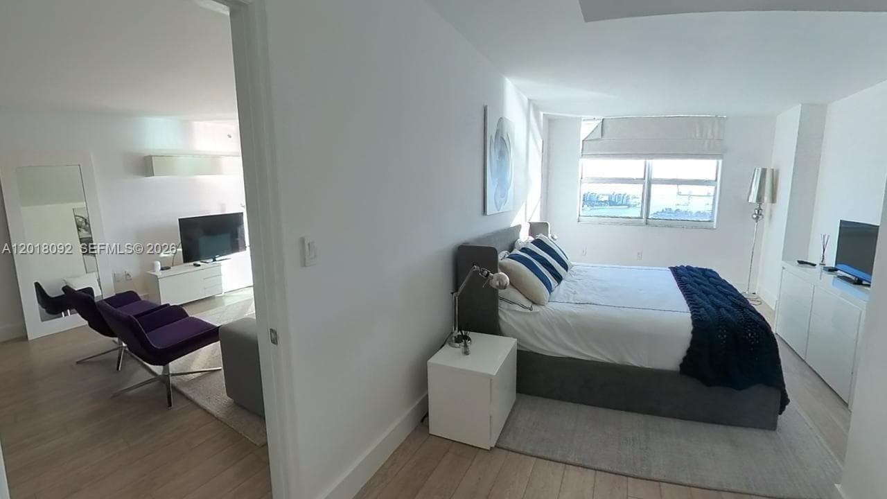 90 Alton Rd # 1804, Miami Beach FL 33139 — 25