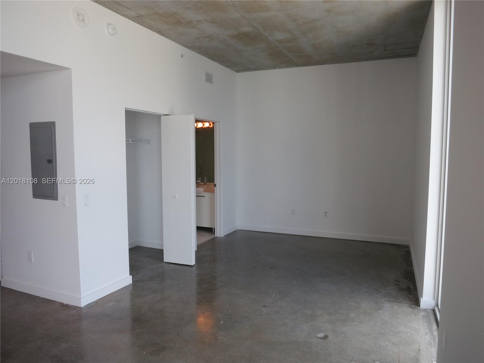 151 SE 1 St # 3204, Miami FL 33131 — 6