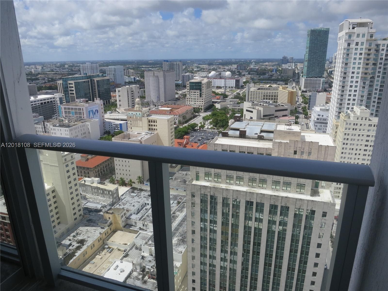 151 SE 1 St # 3204, Miami FL 33131 — 12