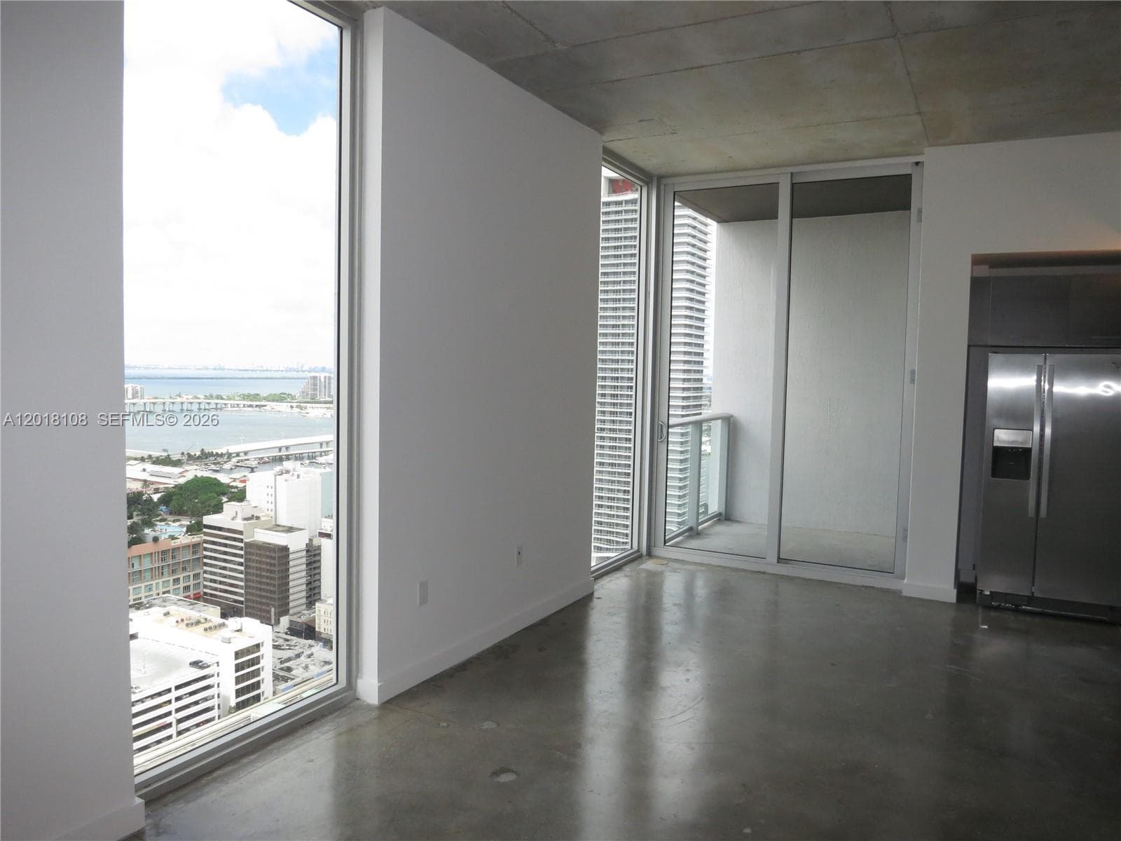 151 SE 1 St # 3204, Miami FL 33131 — 3