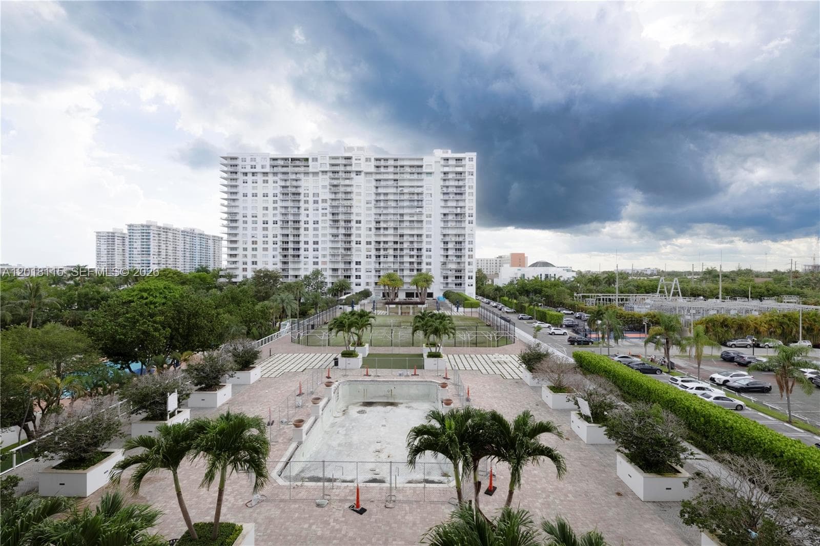2851 NE 183rd St # 504E, Aventura FL 33160 — 26