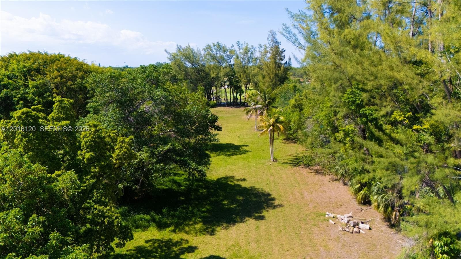 9840 SW 104th St, Miami FL 33176 — 25
