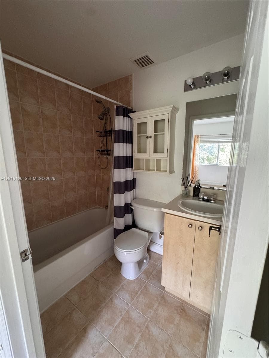 Park Place At Midway Cond, Miami, FL — 17