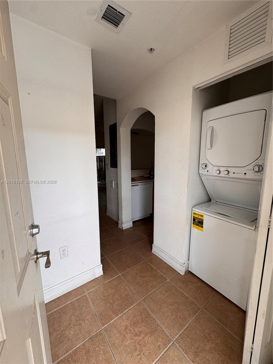 Park Place At Midway Cond, Miami, FL — 7